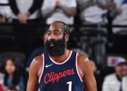 米兰,-快船主场大胜火箭，莱昂纳德高光表现