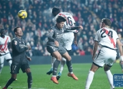 米兰APP下载-巴列卡诺主场艰难获胜，奋力一搏