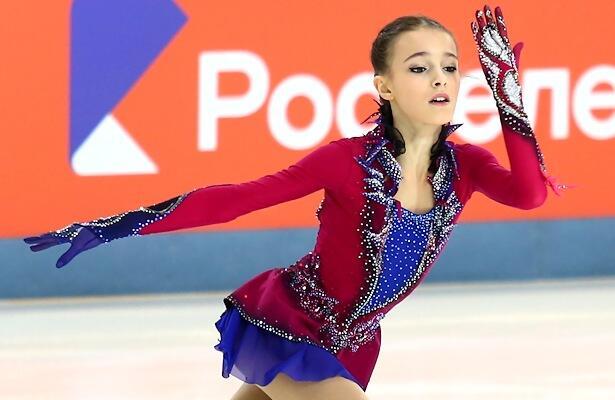 俄罗斯选手包揽体操比赛奖牌