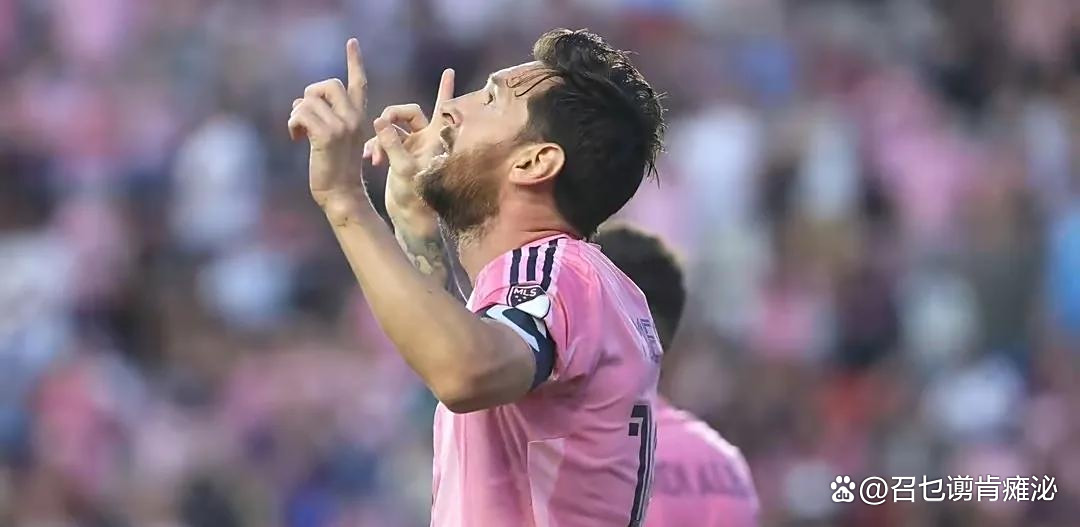 梅西传射双响,巴萨轻取对手保持领先 梅西传射双响,巴萨轻取对手保持领先