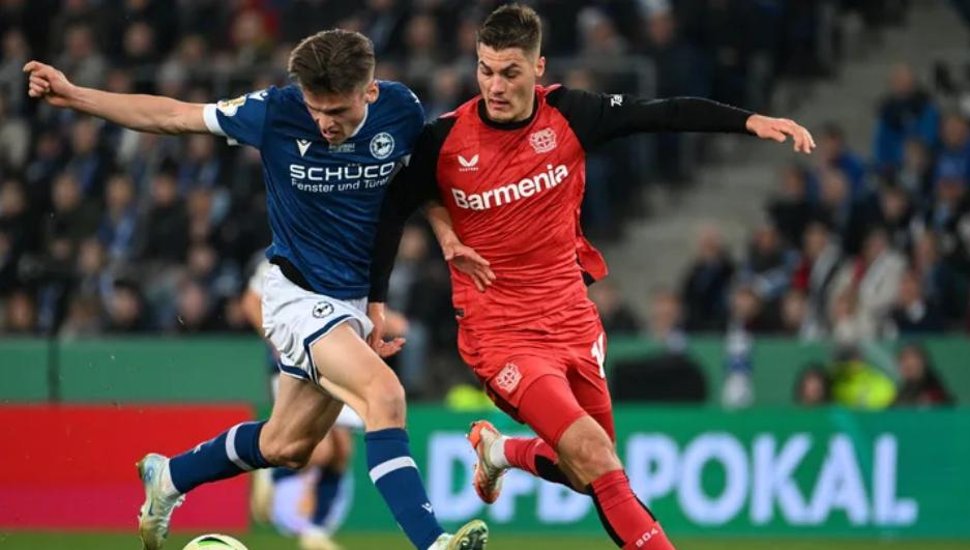 弗伦茨堡主场无奈负于勒沃库森,屡战不胜 弗伦茨堡主场无奈负于勒沃库森,屡战不胜