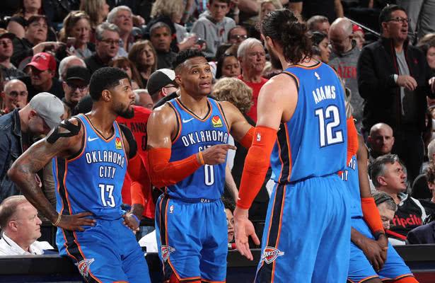 开拓者不敌雷霆：威少砍下三双领队狂胜