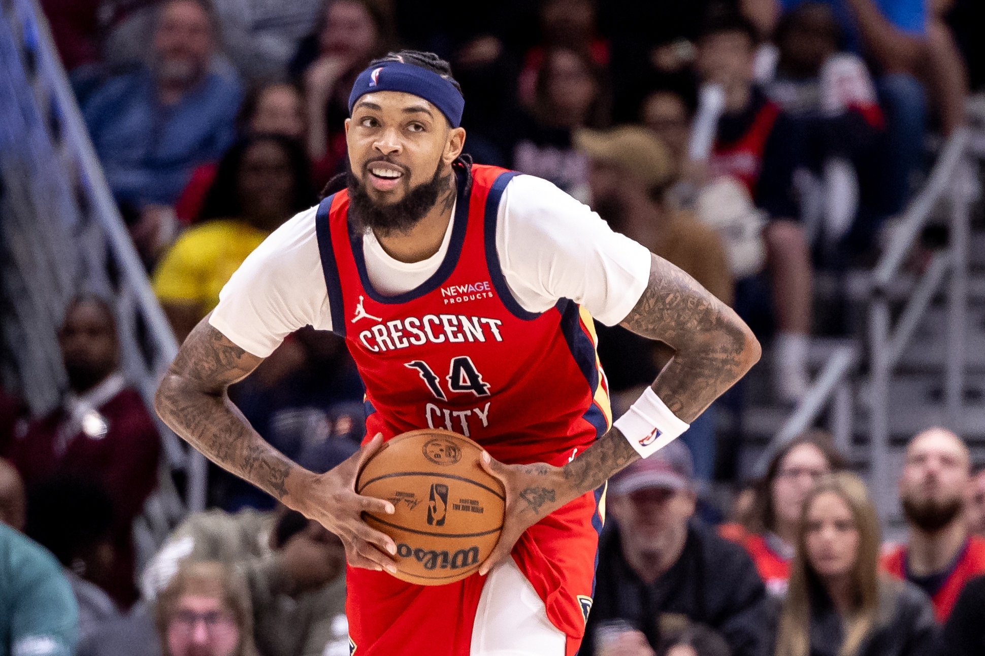 包含鹈鹕惨遭爵士横扫，遭遇连败的词条