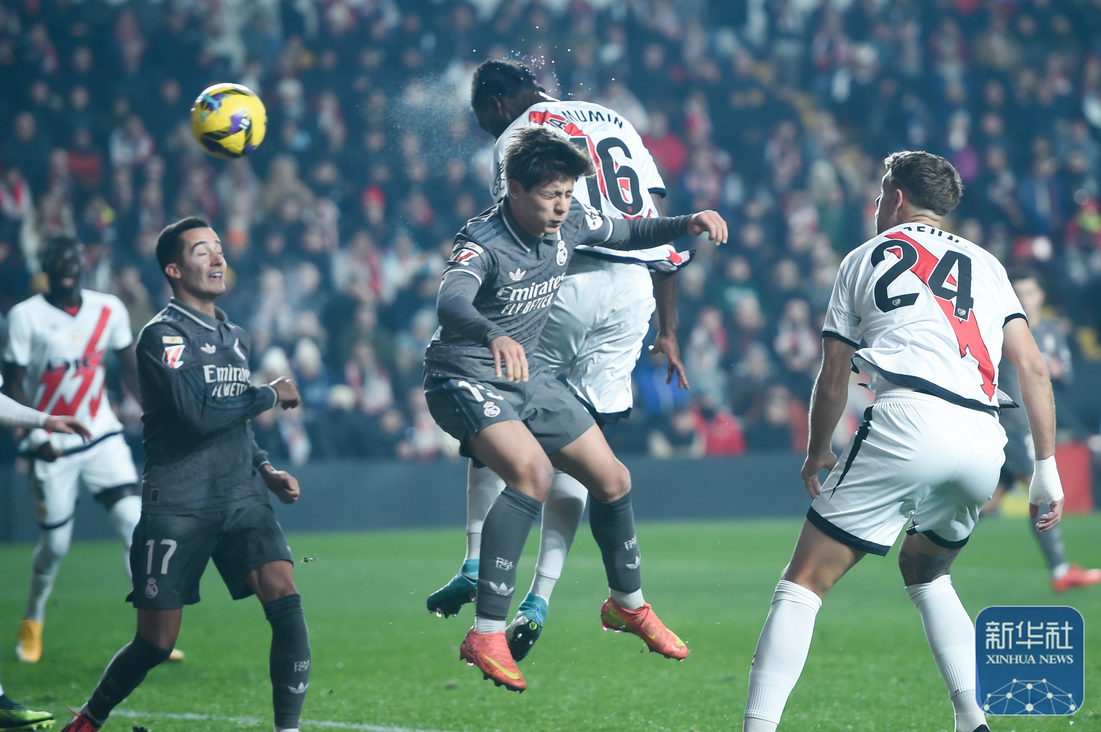 巴列卡诺主场艰难获胜，奋力一搏